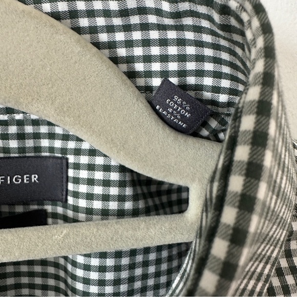 TOMMY HILFIGER | Men’s Long Sleeved Dress Shirt size Large - Picture 6 of 8